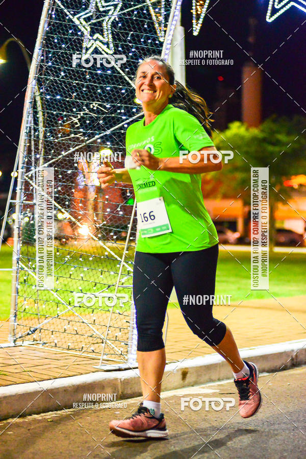 Buy your photos of the event5 Corrida Noturna Unimed Cascavel on Fotop
