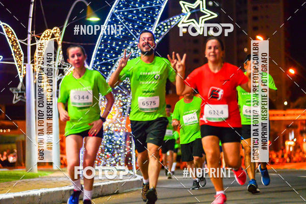 Buy your photos of the event5 Corrida Noturna Unimed Cascavel on Fotop