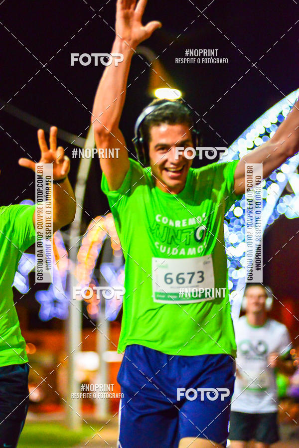 Buy your photos of the event5 Corrida Noturna Unimed Cascavel on Fotop