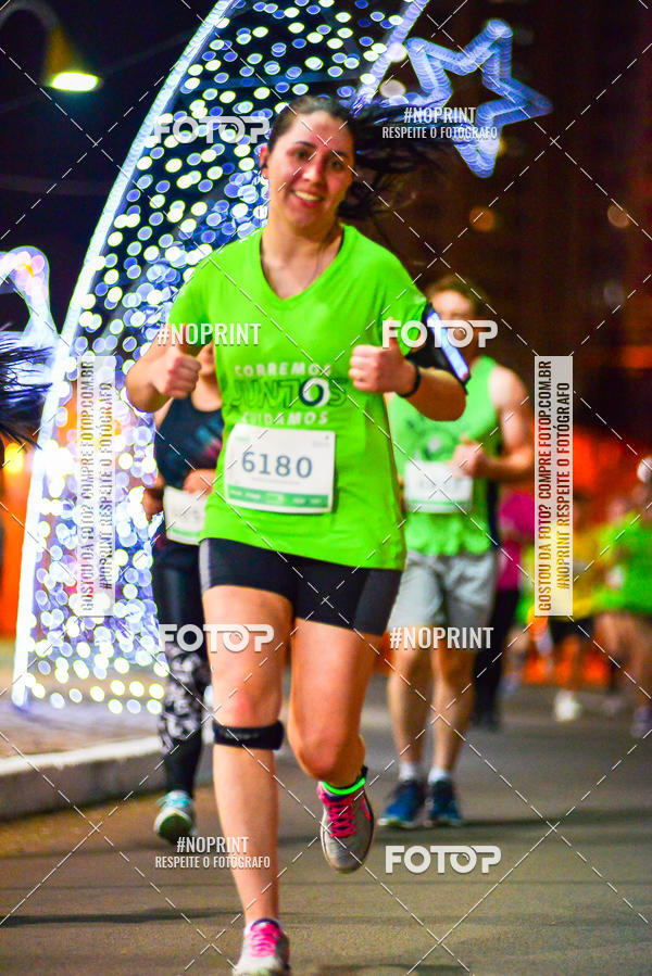 Buy your photos of the event5 Corrida Noturna Unimed Cascavel on Fotop