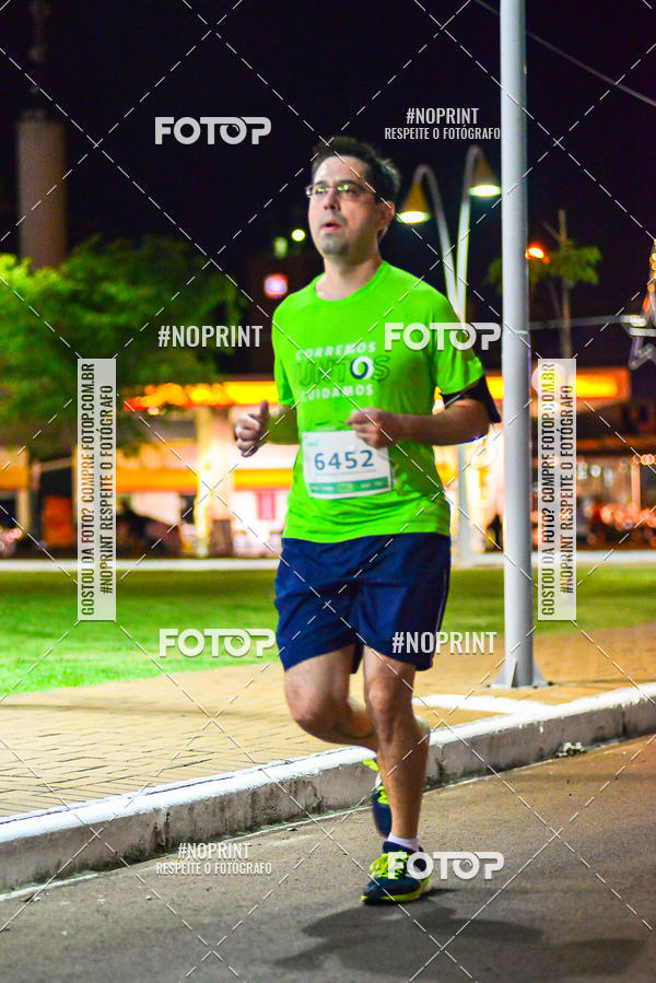 Buy your photos of the event5 Corrida Noturna Unimed Cascavel on Fotop