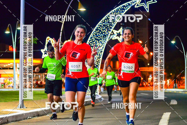 Buy your photos of the event5 Corrida Noturna Unimed Cascavel on Fotop
