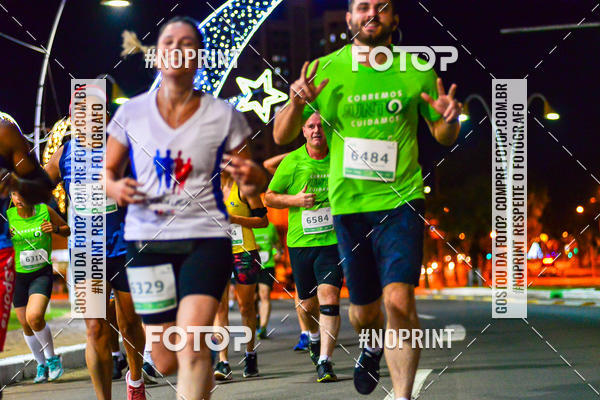 Buy your photos of the event5 Corrida Noturna Unimed Cascavel on Fotop
