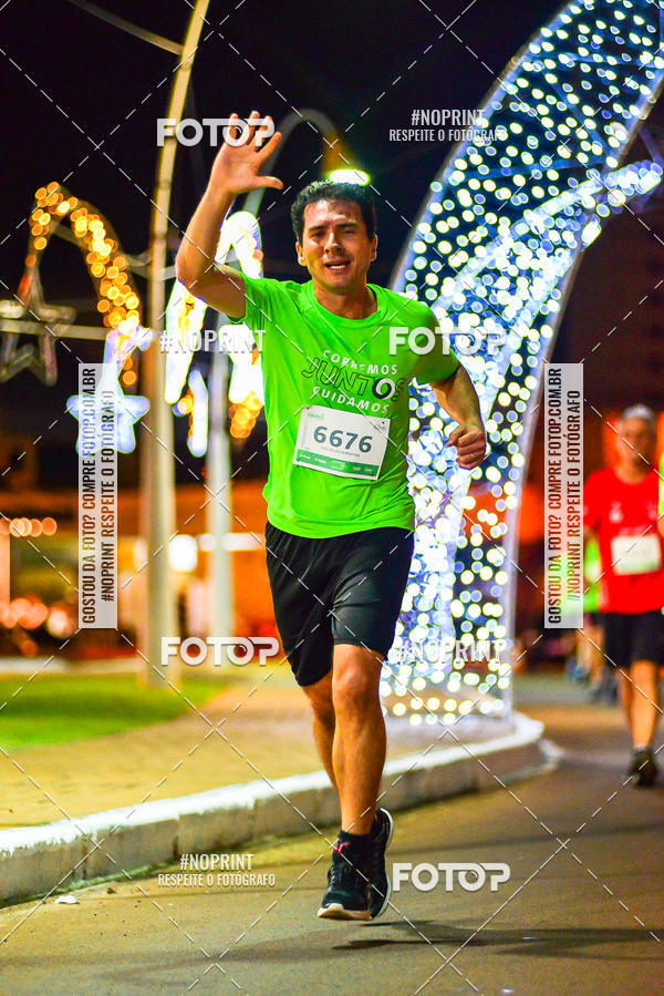 Buy your photos of the event5 Corrida Noturna Unimed Cascavel on Fotop