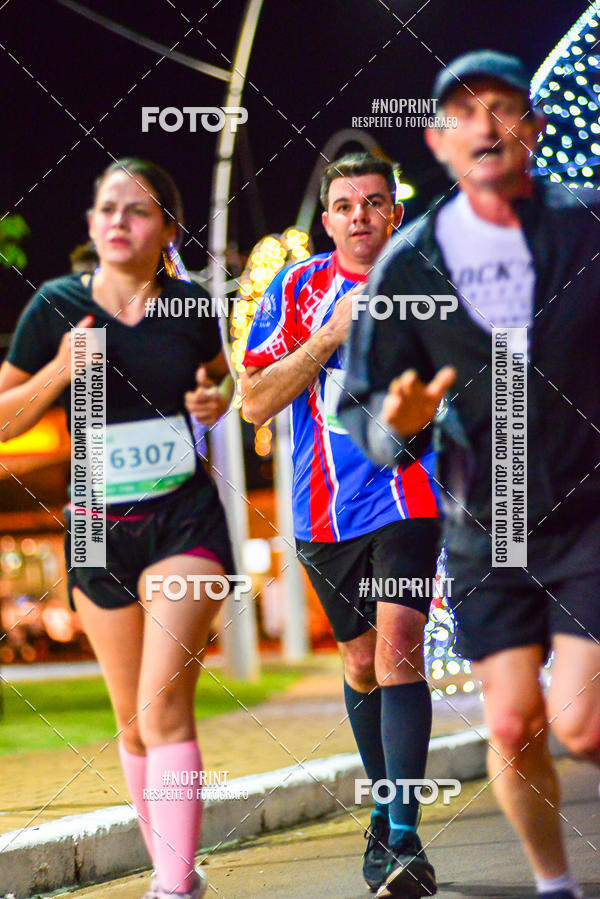 Buy your photos of the event5 Corrida Noturna Unimed Cascavel on Fotop