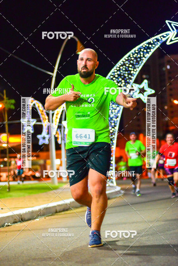 Buy your photos of the event5 Corrida Noturna Unimed Cascavel on Fotop