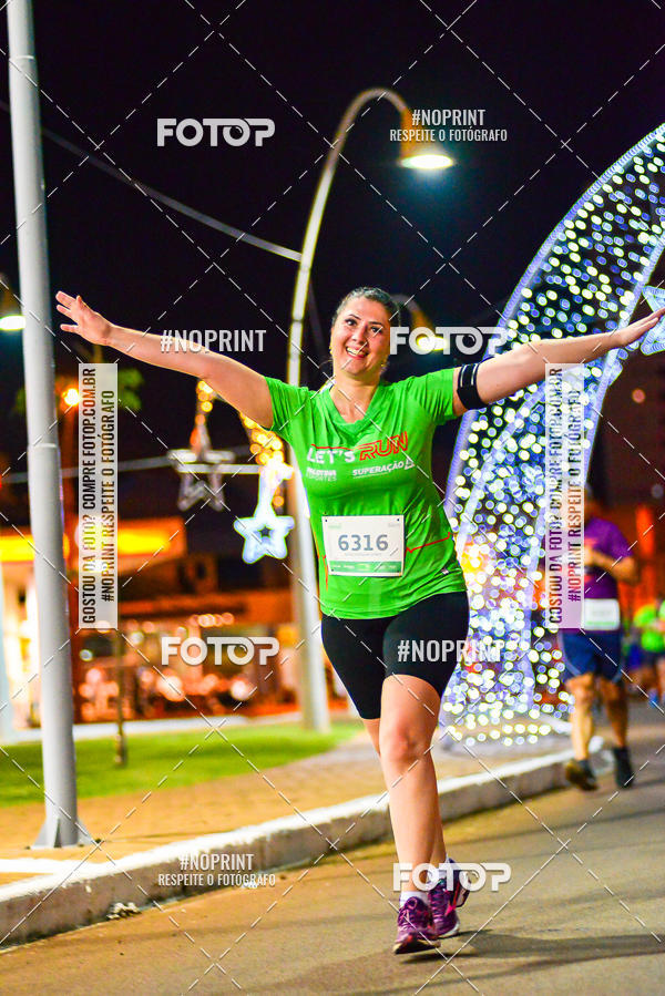 Buy your photos of the event5 Corrida Noturna Unimed Cascavel on Fotop