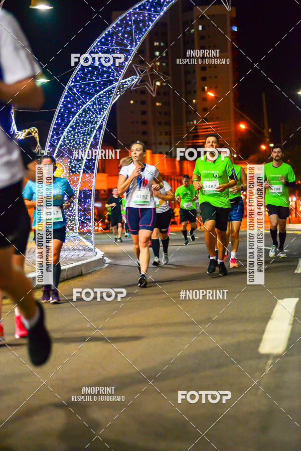 Buy your photos of the event5 Corrida Noturna Unimed Cascavel on Fotop