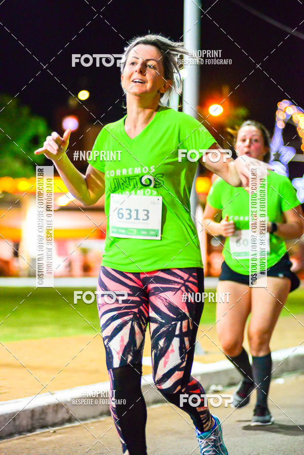Buy your photos of the event5 Corrida Noturna Unimed Cascavel on Fotop