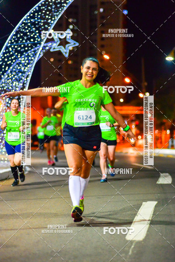 Buy your photos of the event5 Corrida Noturna Unimed Cascavel on Fotop