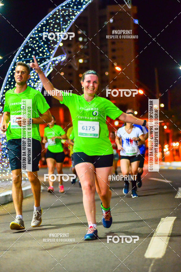 Buy your photos of the event5 Corrida Noturna Unimed Cascavel on Fotop