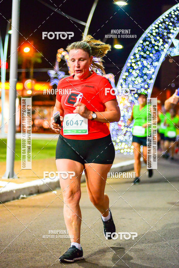 Buy your photos of the event5 Corrida Noturna Unimed Cascavel on Fotop