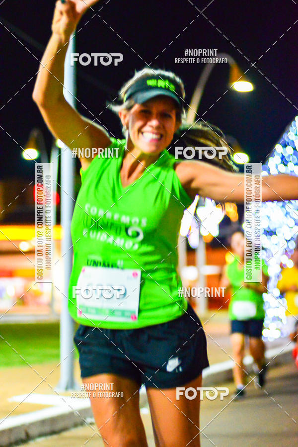 Buy your photos of the event5 Corrida Noturna Unimed Cascavel on Fotop