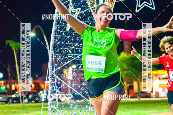 Buy your photos of the event5 Corrida Noturna Unimed Cascavel on Fotop