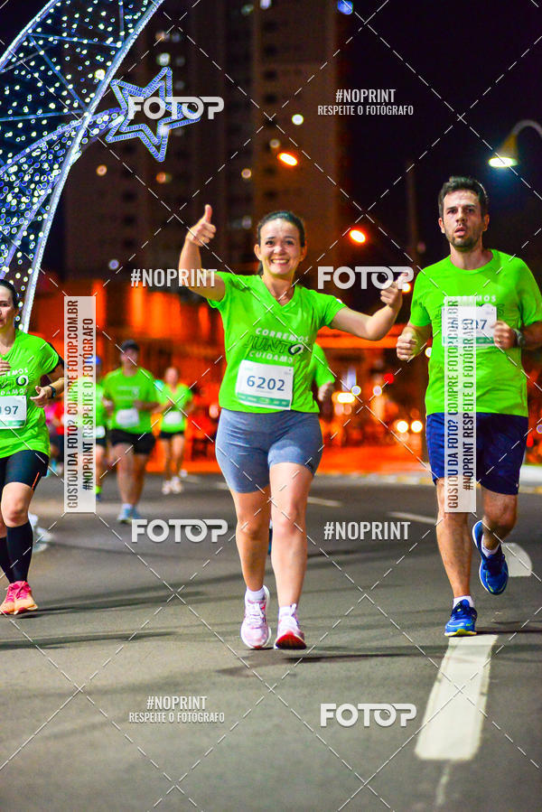 Buy your photos of the event5 Corrida Noturna Unimed Cascavel on Fotop