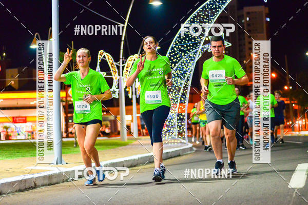 Buy your photos of the event5 Corrida Noturna Unimed Cascavel on Fotop