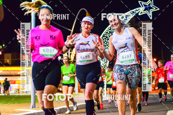 Buy your photos of the event5 Corrida Noturna Unimed Cascavel on Fotop