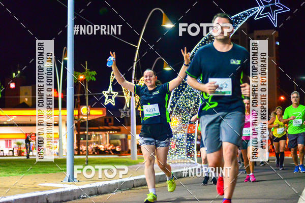 Buy your photos of the event5 Corrida Noturna Unimed Cascavel on Fotop