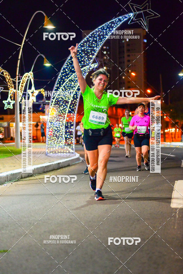 Buy your photos of the event5 Corrida Noturna Unimed Cascavel on Fotop