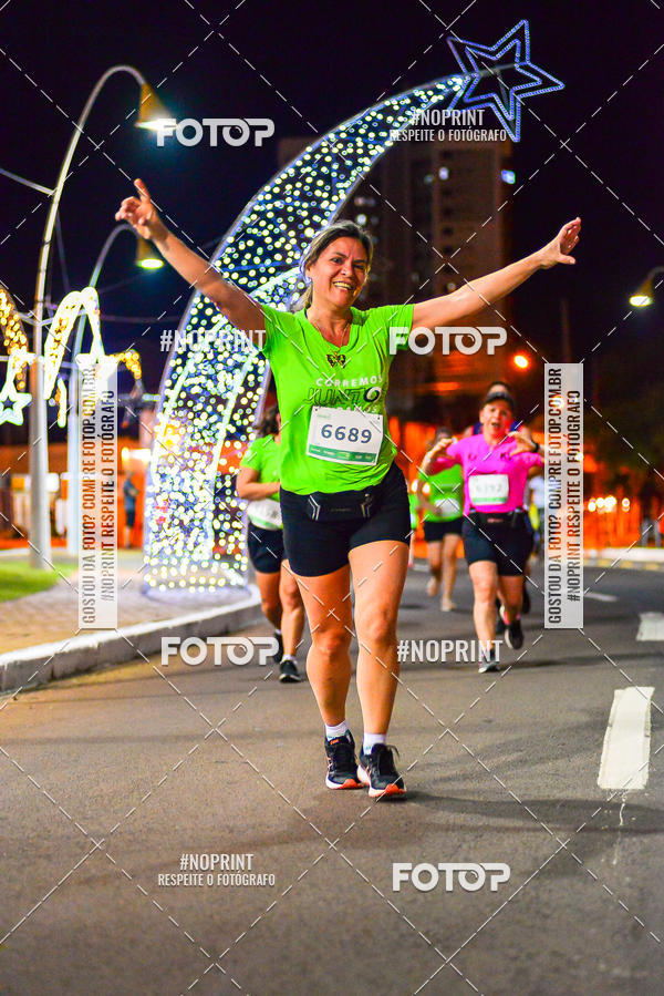 Buy your photos of the event5 Corrida Noturna Unimed Cascavel on Fotop
