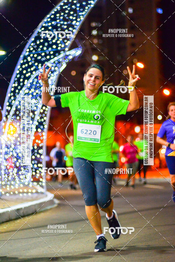 Buy your photos of the event5 Corrida Noturna Unimed Cascavel on Fotop