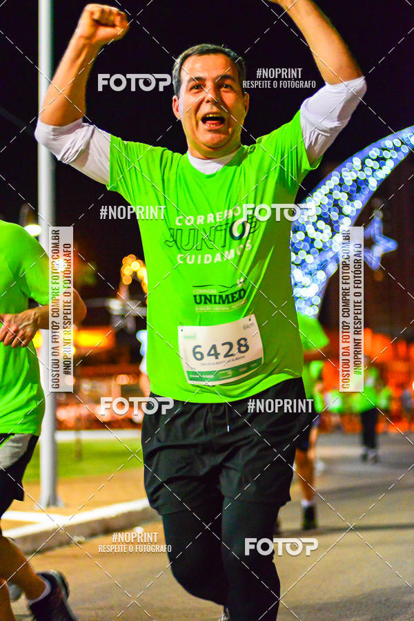 Buy your photos of the event5 Corrida Noturna Unimed Cascavel on Fotop