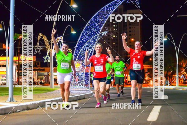 Buy your photos of the event5 Corrida Noturna Unimed Cascavel on Fotop