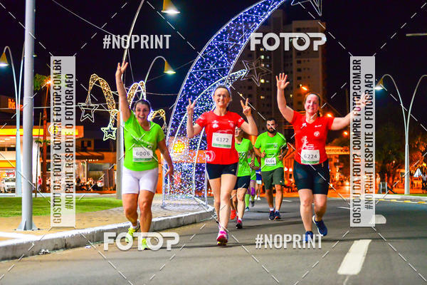 Buy your photos of the event5 Corrida Noturna Unimed Cascavel on Fotop