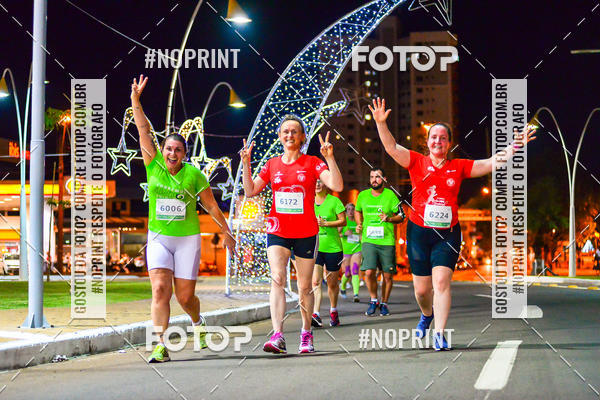 Buy your photos of the event5 Corrida Noturna Unimed Cascavel on Fotop