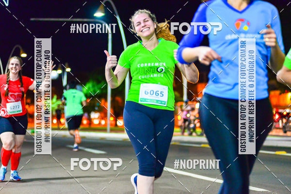 Buy your photos of the event5 Corrida Noturna Unimed Cascavel on Fotop