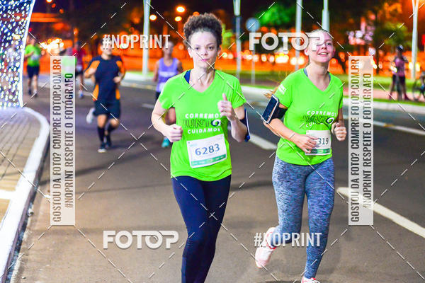 Buy your photos of the event5 Corrida Noturna Unimed Cascavel on Fotop