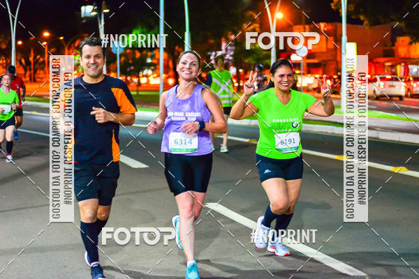 Buy your photos of the event5 Corrida Noturna Unimed Cascavel on Fotop