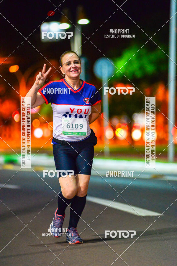 Buy your photos of the event5 Corrida Noturna Unimed Cascavel on Fotop