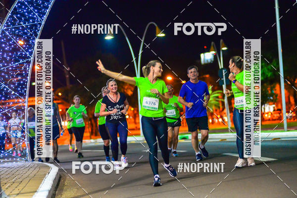 Buy your photos of the event5 Corrida Noturna Unimed Cascavel on Fotop