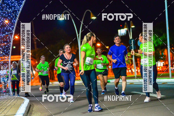 Buy your photos of the event5 Corrida Noturna Unimed Cascavel on Fotop