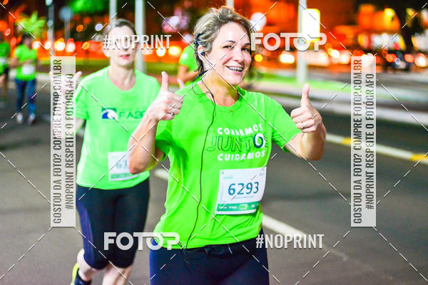 Buy your photos of the event5 Corrida Noturna Unimed Cascavel on Fotop