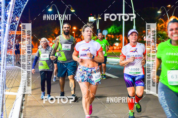 Buy your photos of the event5 Corrida Noturna Unimed Cascavel on Fotop