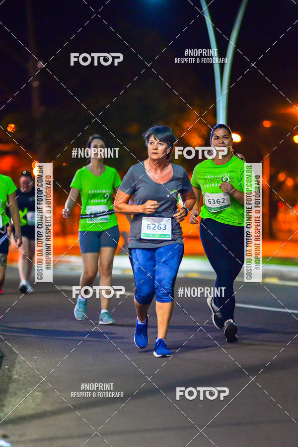 Buy your photos of the event5 Corrida Noturna Unimed Cascavel on Fotop