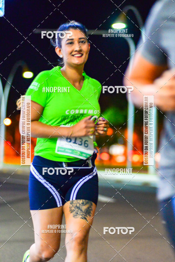 Buy your photos of the event5 Corrida Noturna Unimed Cascavel on Fotop