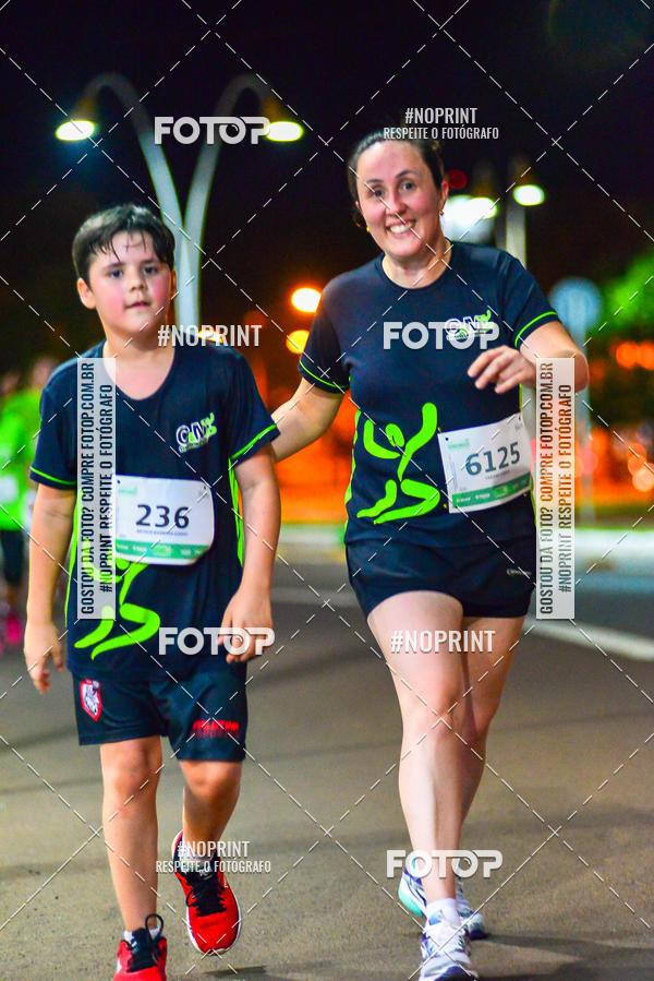 Buy your photos of the event5 Corrida Noturna Unimed Cascavel on Fotop