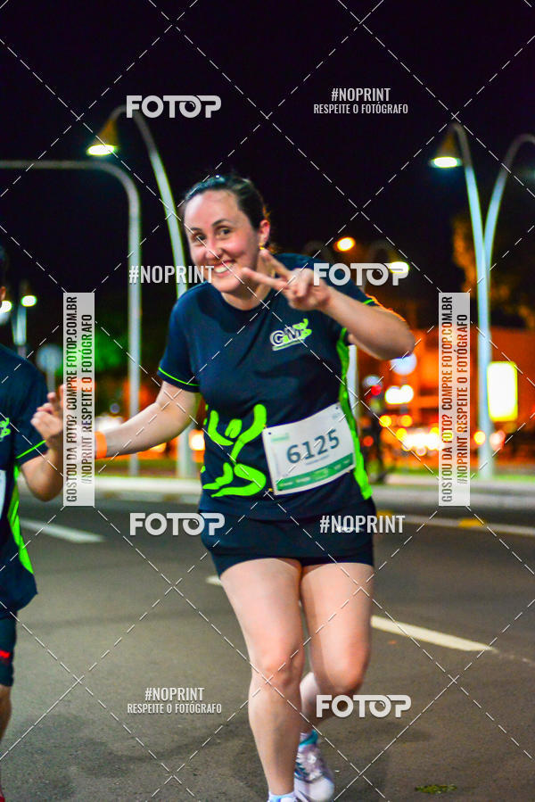 Buy your photos of the event5 Corrida Noturna Unimed Cascavel on Fotop