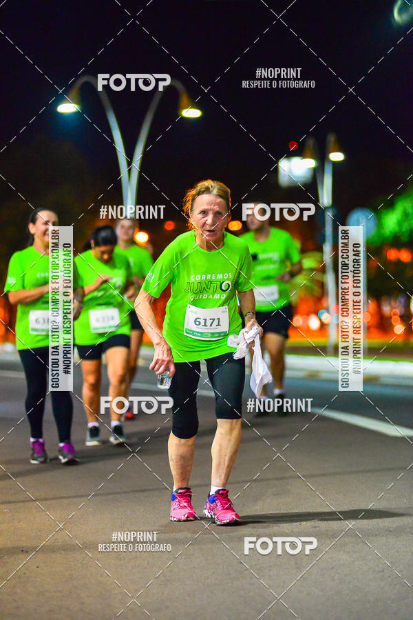 Buy your photos of the event5 Corrida Noturna Unimed Cascavel on Fotop