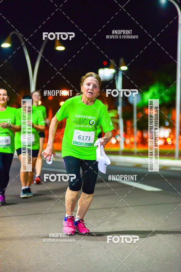 Buy your photos of the event5 Corrida Noturna Unimed Cascavel on Fotop