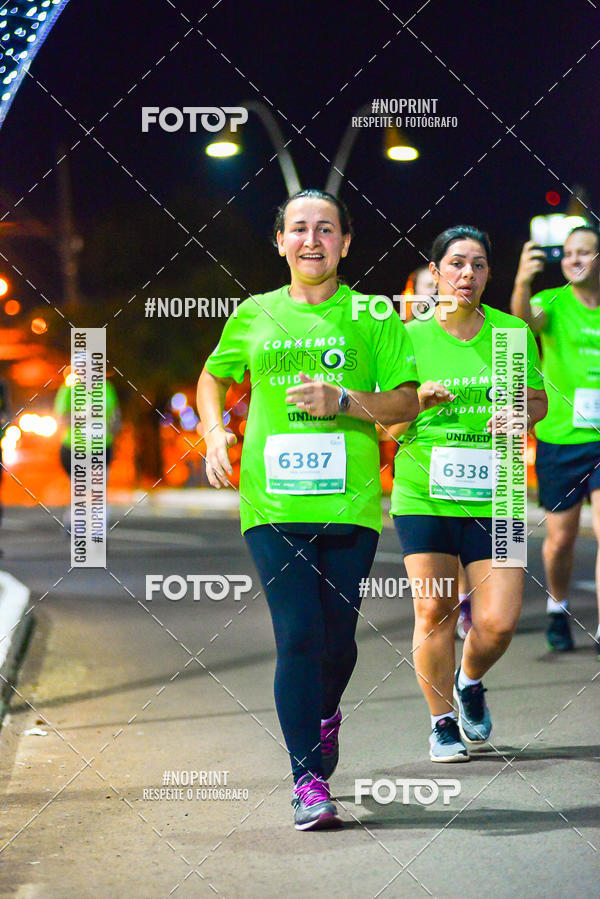 Buy your photos of the event5 Corrida Noturna Unimed Cascavel on Fotop