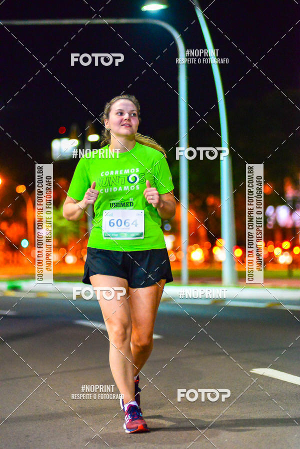 Buy your photos of the event5 Corrida Noturna Unimed Cascavel on Fotop