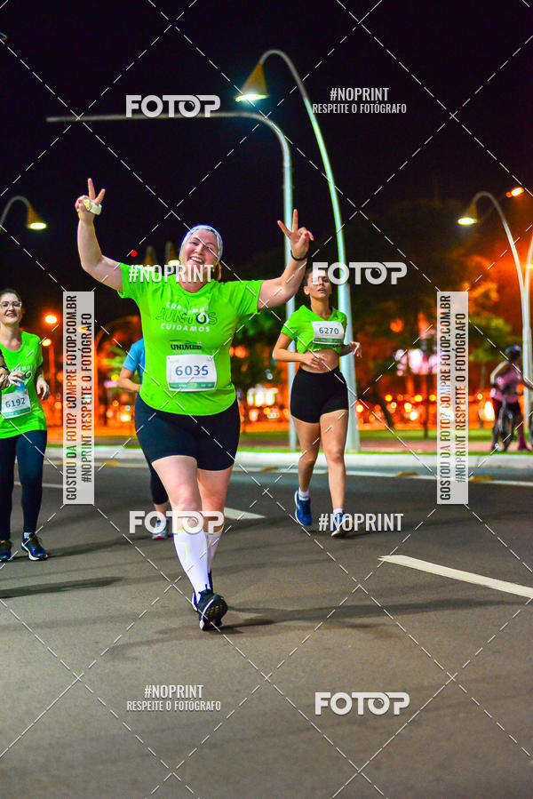 Buy your photos of the event5 Corrida Noturna Unimed Cascavel on Fotop
