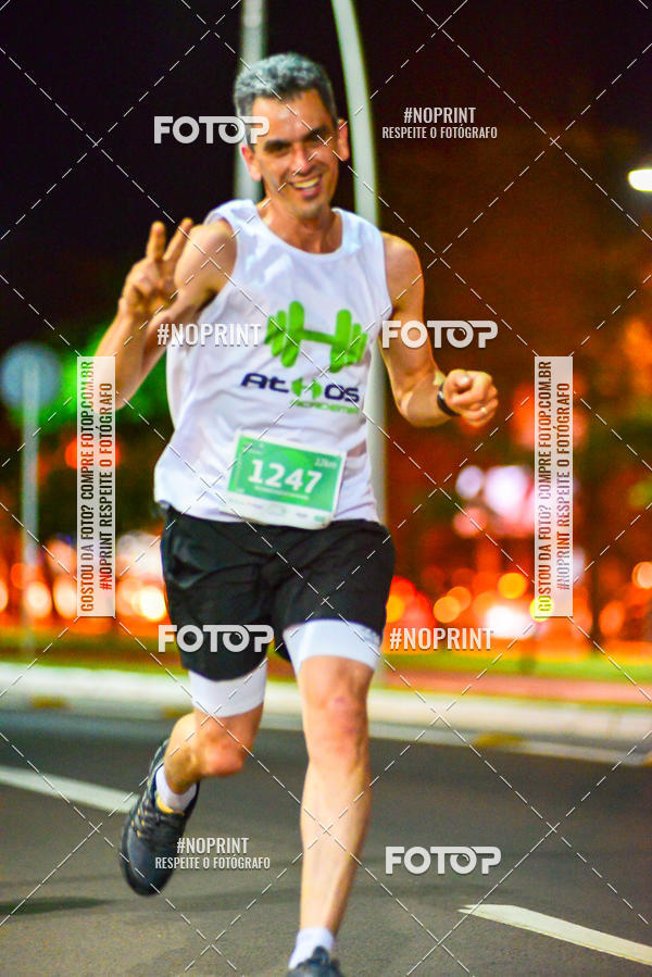 Buy your photos of the event5 Corrida Noturna Unimed Cascavel on Fotop