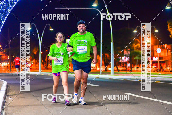 Buy your photos of the event5 Corrida Noturna Unimed Cascavel on Fotop