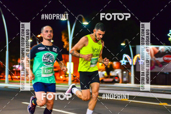Buy your photos of the event5 Corrida Noturna Unimed Cascavel on Fotop