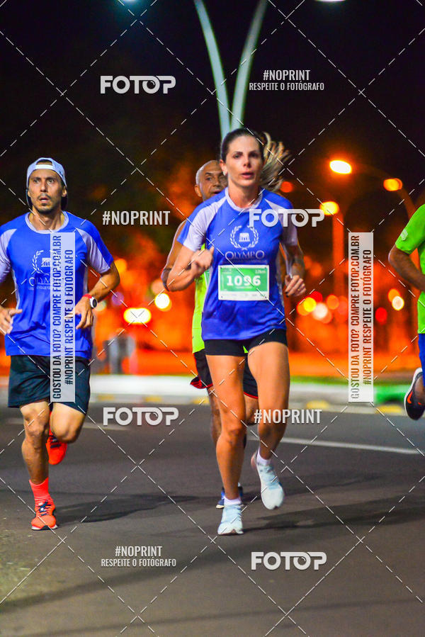 Buy your photos of the event5 Corrida Noturna Unimed Cascavel on Fotop